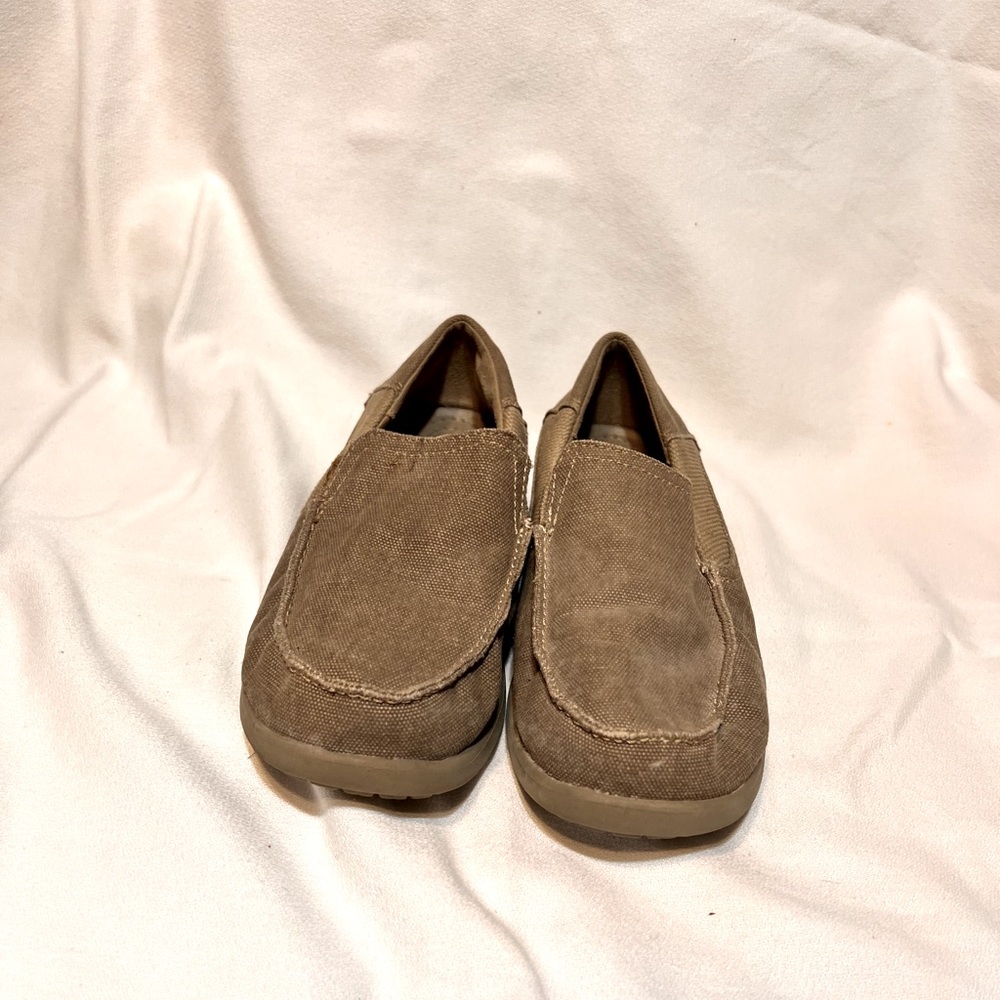 Kids Croc slip-on size 4